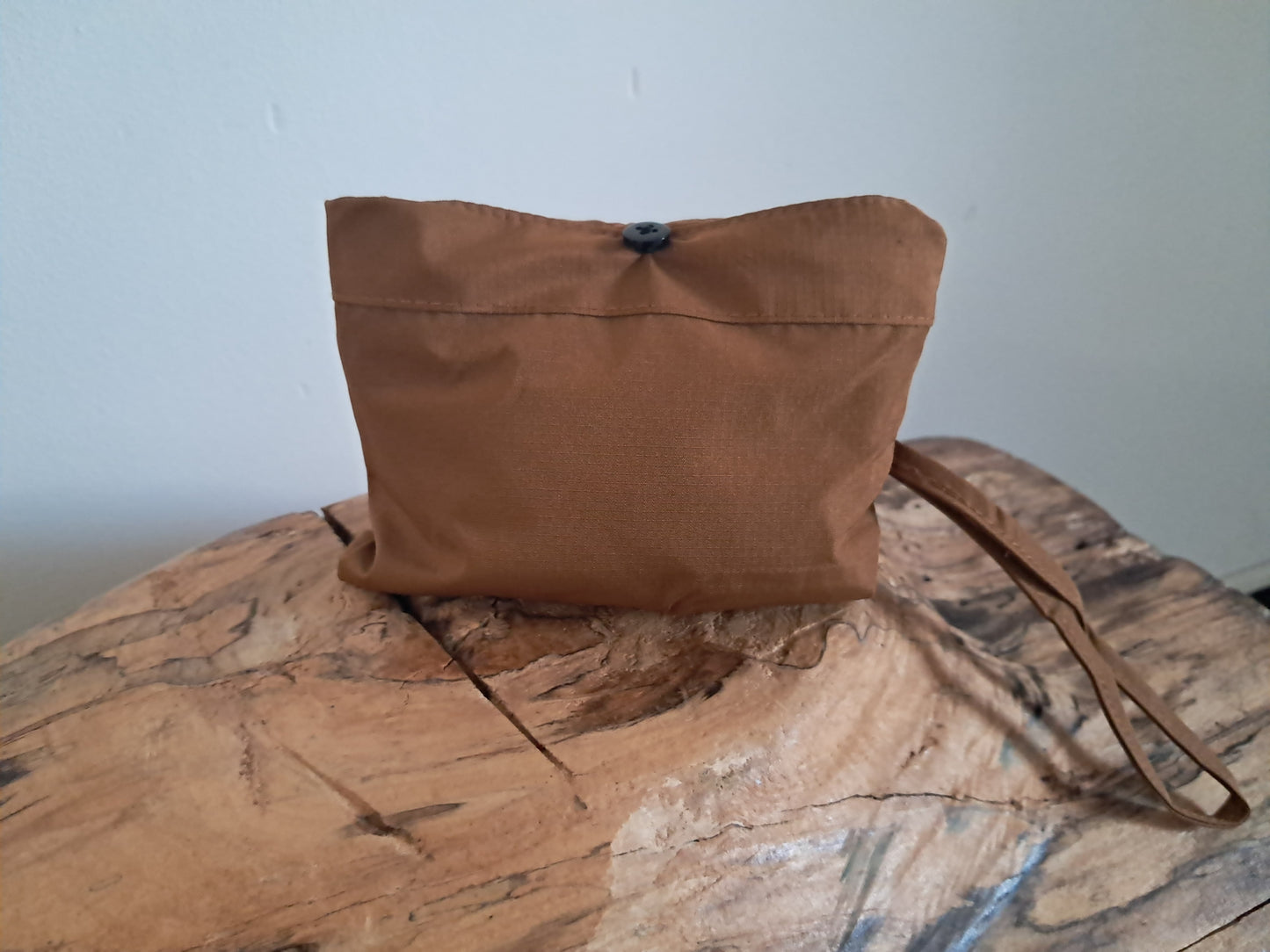 BOB Water-Repellent Black/Mustard